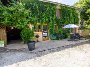 Gîte cosy avec cheminée et terrasse couverte au cœur du Périgord Noir - FR-1-616-275